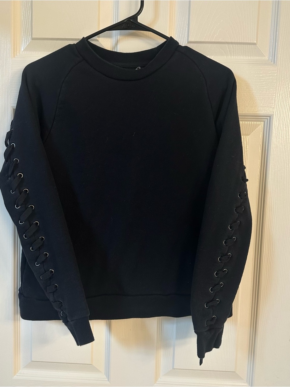 Black Lace‑Up Sleeve Sweatshirt – For The Republic – Size M, 100% Cotton